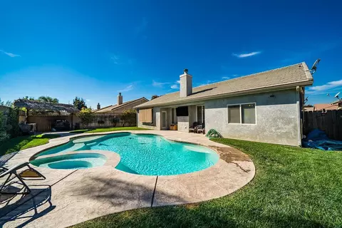 542 Puffin Ln, Lemoore, CA 93245 photo 23