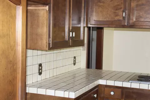 1015 W Evans, Visalia, CA 93277 photo 7