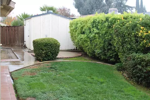 1015 W Evans, Visalia, CA 93277 photo 29