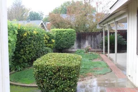 1015 W Evans, Visalia, CA 93277 photo 27