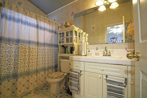 1171 E Davis Dr, Dinuba, CA 93618 photo 11