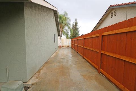 1171 E Davis Dr, Dinuba, CA 93618 photo 16