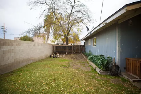 2320 E Sunset Ave, Tulare, CA 93274 photo 20
