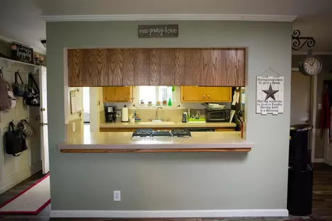 2320 E Sunset Ave, Tulare, CA 93274 photo 3