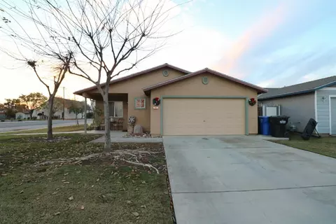 191 S Smith Rd, Tipton, CA 93272 photo 2