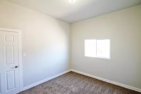 330 E Cameron St, Hanford, CA 93230 photo 21