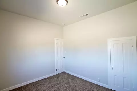 330 E Cameron St, Hanford, CA 93230 photo 29