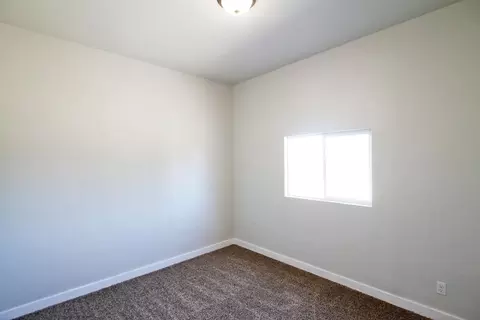 330 E Cameron St, Hanford, CA 93230 photo 27