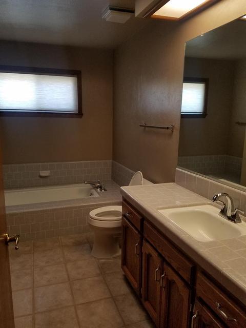 1348 E Thompson Ave, Tulare, CA 93274 photo 10