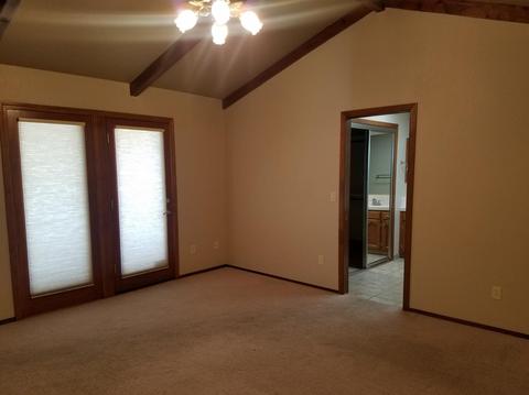 1348 E Thompson Ave, Tulare, CA 93274 photo 8