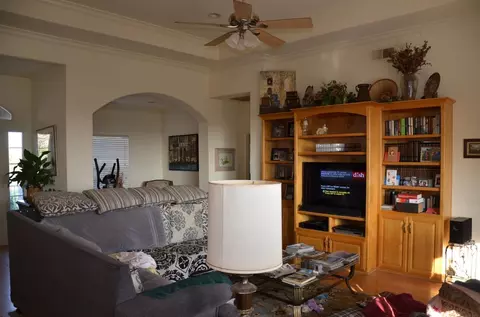 10855 E Nebraska Ave, Selma, CA 93662 photo 2