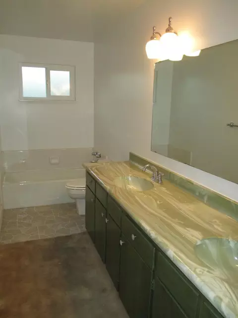 2346 E Feemster Ave, Visalia, CA 93292 photo 15