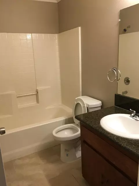 914 E Joanne Ave, Pixley, CA 93256 photo 18