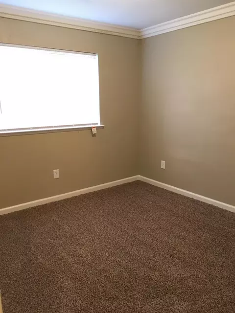 914 E Joanne Ave, Pixley, CA 93256 photo 17
