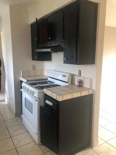 711 E Ash Ave, Tulare, CA 93274 photo 3
