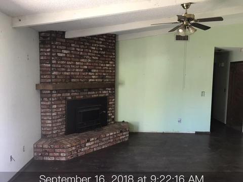 400 E Cherry Ct, Visalia, CA 93277 photo 4