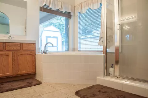 1780 Redbud St, Lemoore, CA 93245 photo 34