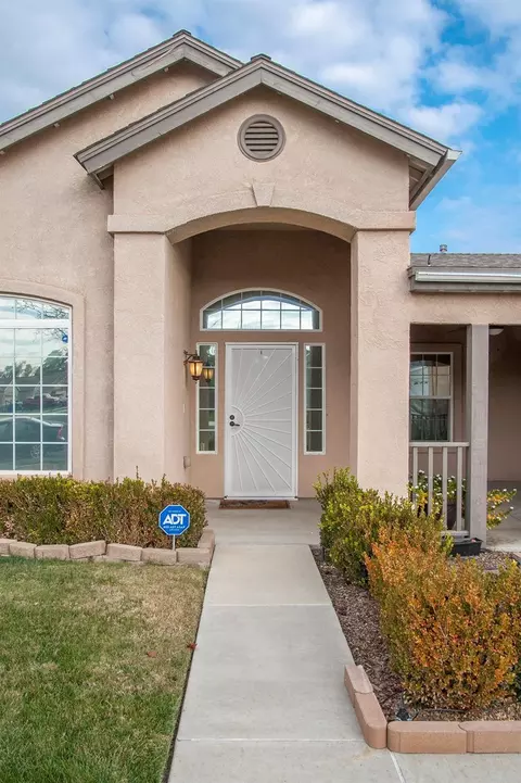 1780 Redbud St, Lemoore, CA 93245 photo 5