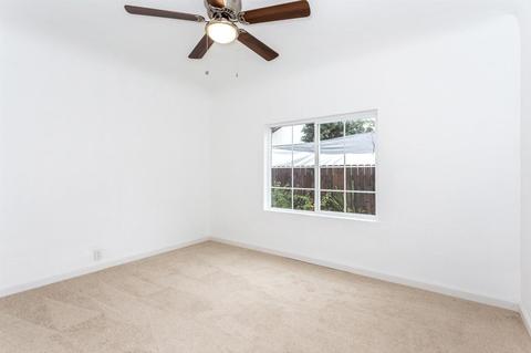 1099 E Park Way, Dinuba, CA 93618 photo 8