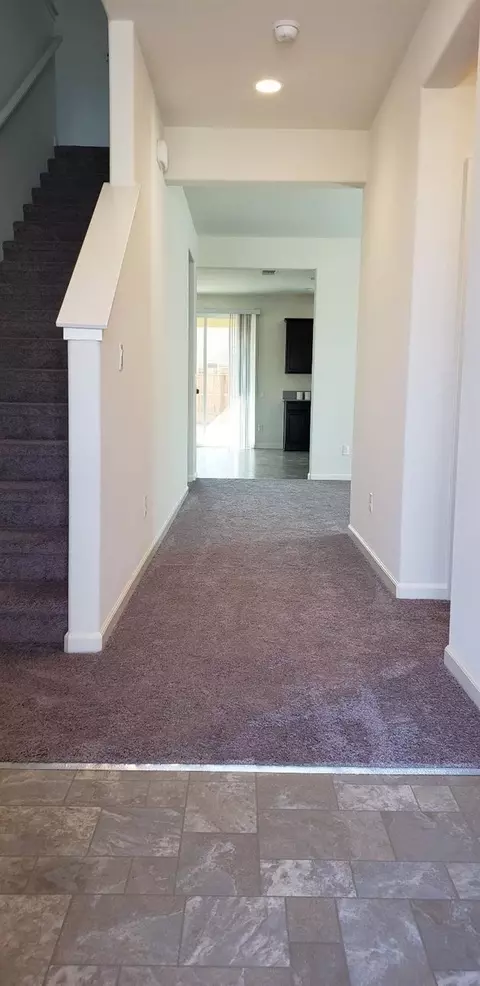 3915 E Kaweah Ave, Visalia, CA 93292 photo 5