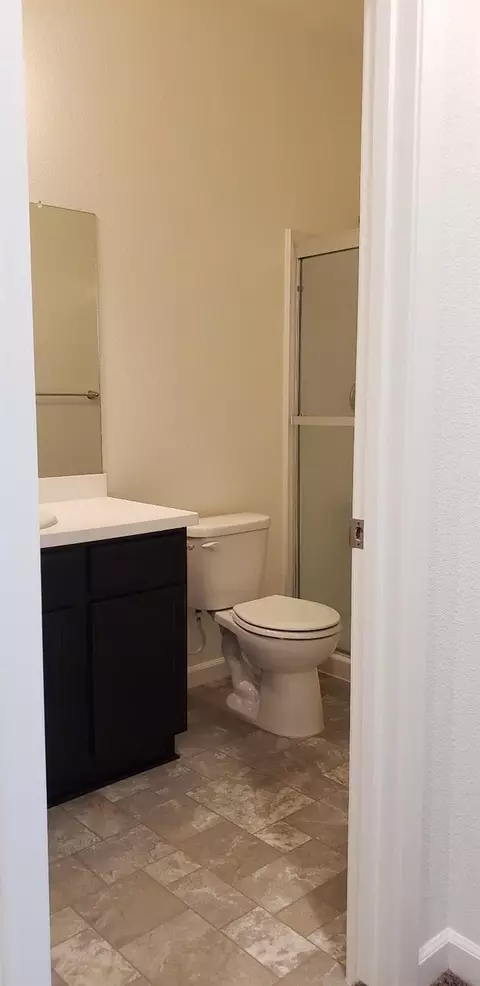 3915 E Kaweah Ave, Visalia, CA 93292 photo 7