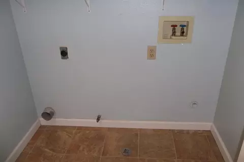 1334 E Vassar Dr, Visalia, CA 93292 photo 10