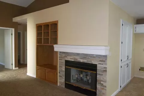 1334 E Vassar Dr, Visalia, CA 93292 photo 7