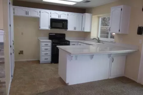 1334 E Vassar Dr, Visalia, CA 93292 photo 5