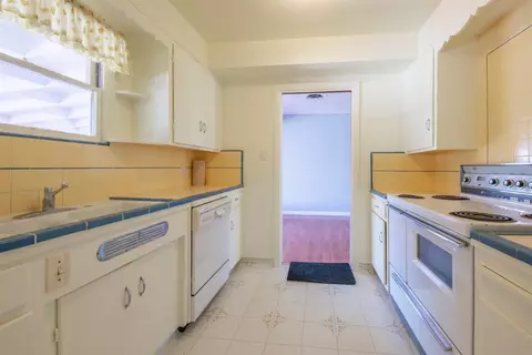 1814 Main St, Delano, CA 93215 photo 9