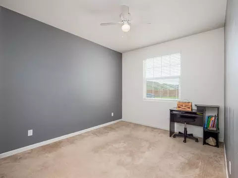 910 Legend, Lemoore, CA 93245 photo 17