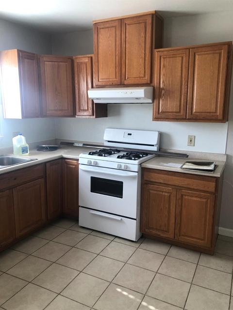 157 S E St, Tulare, CA 93274 photo 9