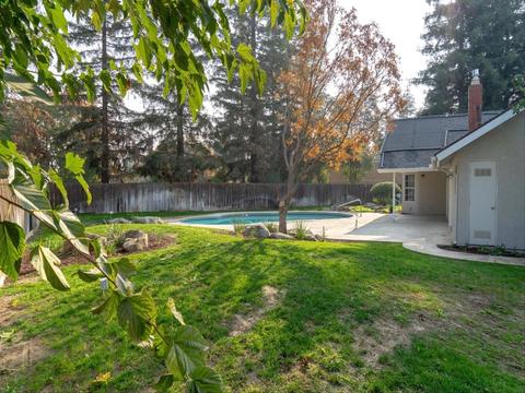1934 E Parrish Ct, Visalia, CA 93292 photo 20