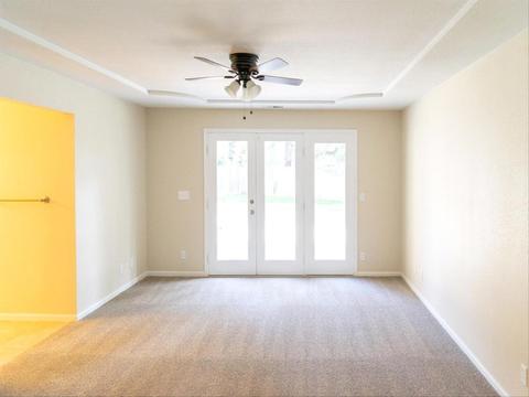 1934 E Parrish Ct, Visalia, CA 93292 photo 15