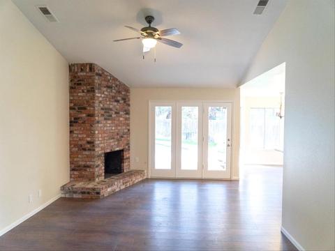 1934 E Parrish Ct, Visalia, CA 93292 photo 10