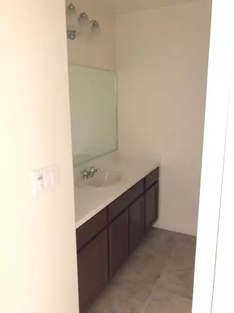 4214 Harold Ave, Visalia, CA 93292 photo 5