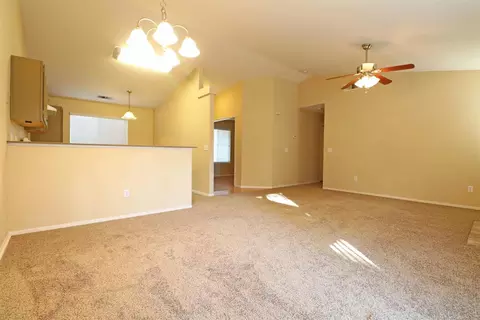 4303 E Howard Ave, Visalia, CA 93292 photo 7