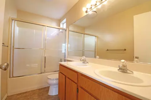 4303 E Howard Ave, Visalia, CA 93292 photo 15