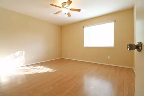 4303 E Howard Ave, Visalia, CA 93292 photo 13