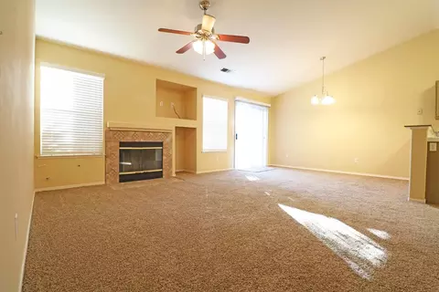 4303 E Howard Ave, Visalia, CA 93292 photo 5