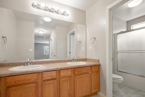 4419 E Murray Ave, Visalia, CA 93292 photo 22