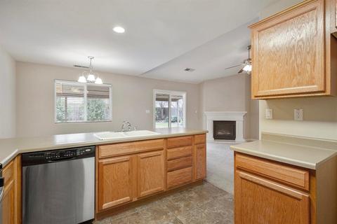 4419 E Murray Ave, Visalia, CA 93292 photo 18