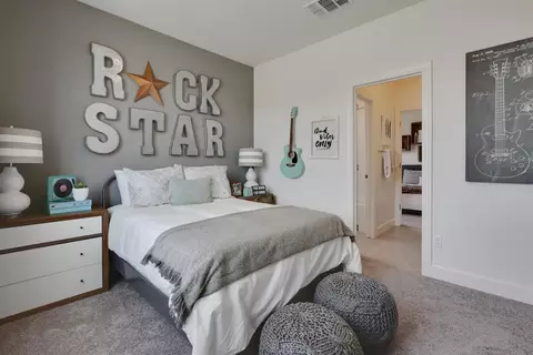 3022 Ferro Ave, Tulare, CA 93274 photo 4