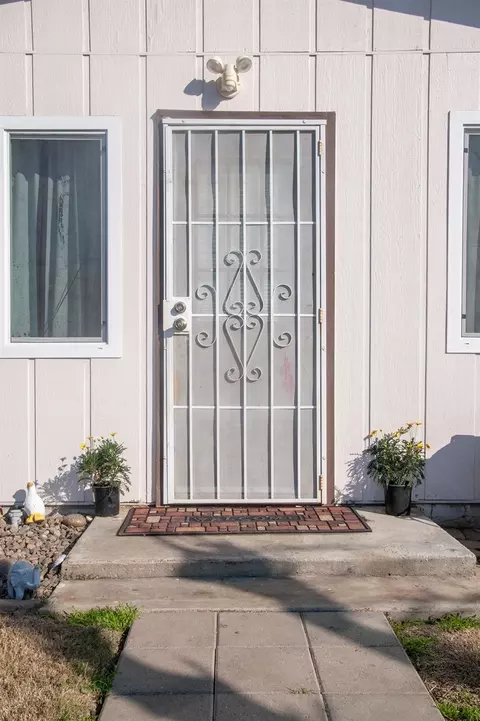 421 N F St, Exeter, CA 93221 photo 4
