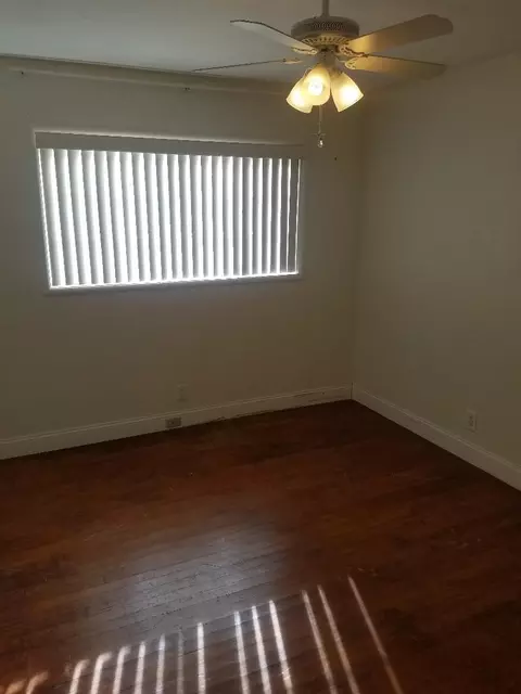 2366 E Sunset Ave, Tulare, CA 93274 photo 6