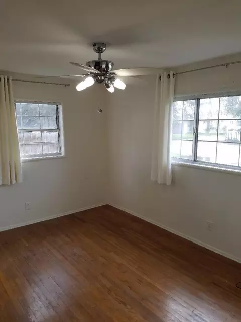 2366 E Sunset Ave, Tulare, CA 93274 photo 7