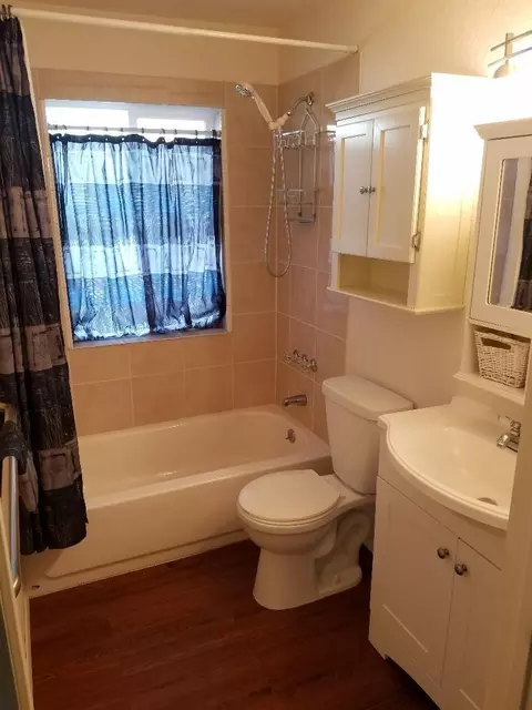 2366 E Sunset Ave, Tulare, CA 93274 photo 5