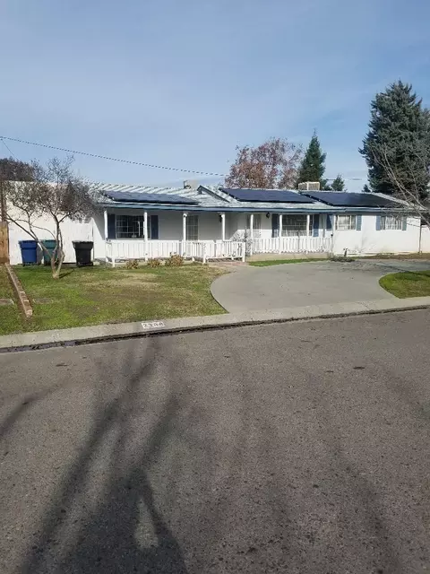 2366 E Sunset Ave, Tulare, CA 93274 photo 2