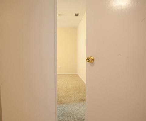 2215 E Vassar, Visalia, CA 93292 photo 14