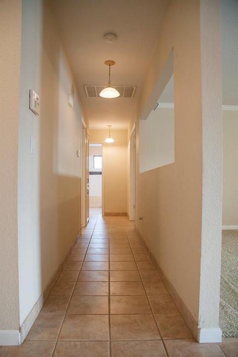 2215 E Vassar, Visalia, CA 93292 photo 13