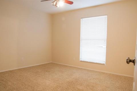 2215 E Vassar, Visalia, CA 93292 photo 18